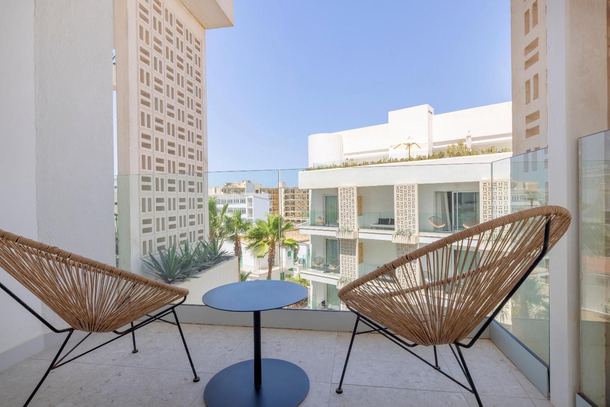 Hm Ayron Park - Adults Only Hotel Playa de Palma  Luaran gambar A balcony at the hotel