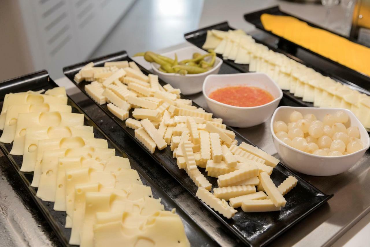 Hm Ayron Park - Adults Only Hotel Playa de Palma  Luaran gambar Feta cheese