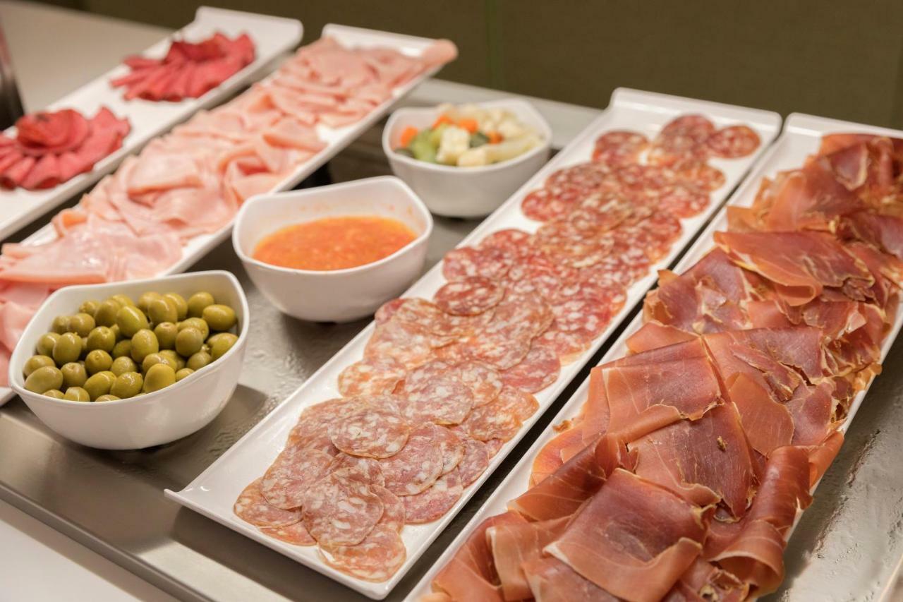 Hm Ayron Park - Adults Only Hotel Playa de Palma  Luaran gambar Cold cuts