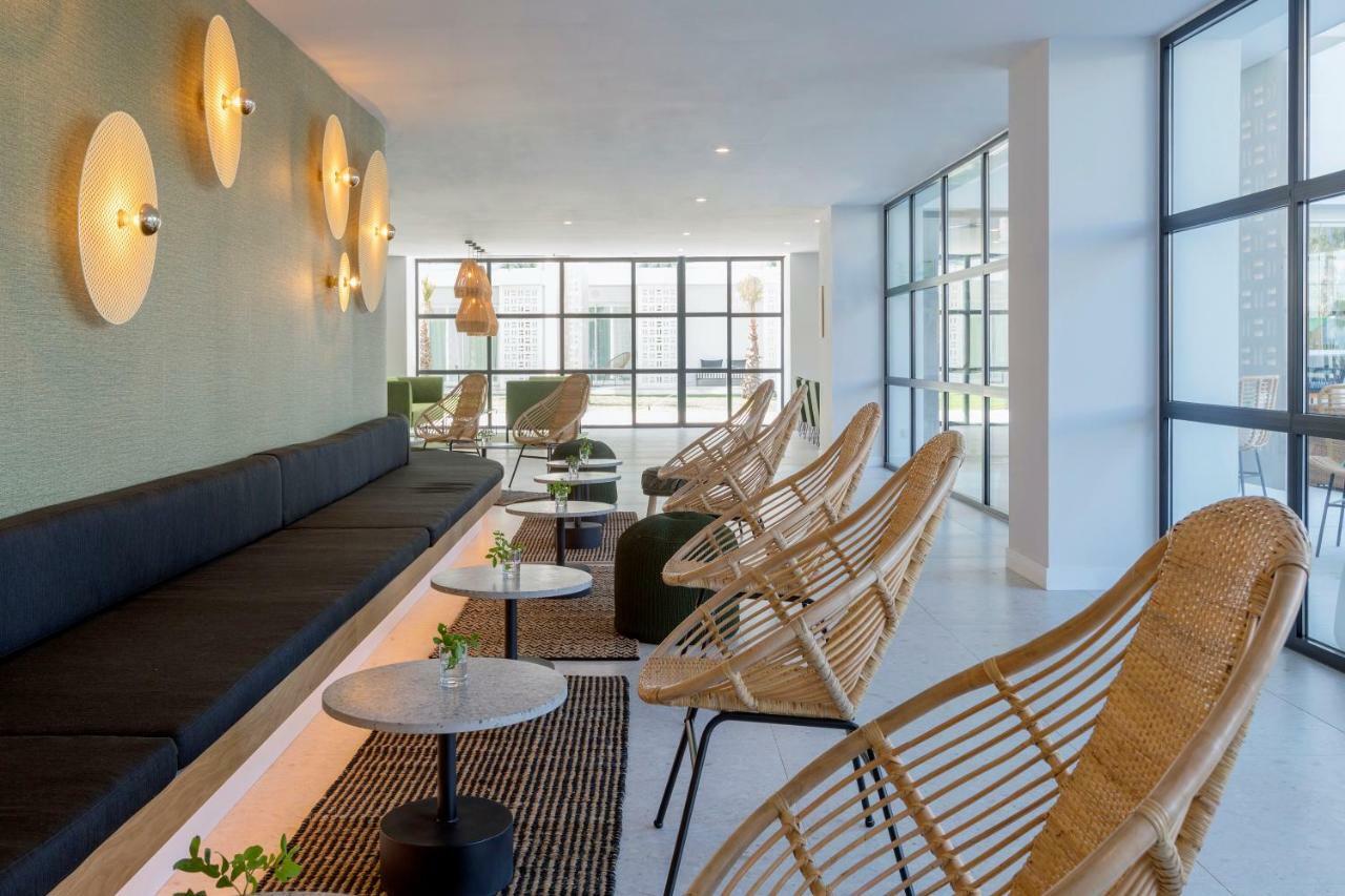 Hm Ayron Park - Adults Only Hotel Playa de Palma  Luaran gambar The lounge at the airport