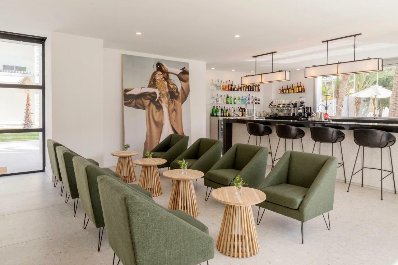 Hm Ayron Park - Adults Only Hotel Playa de Palma  Luaran gambar The lounge at the airport